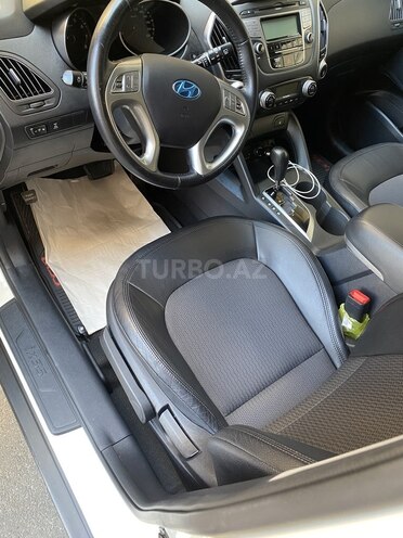 Hyundai ix35-10