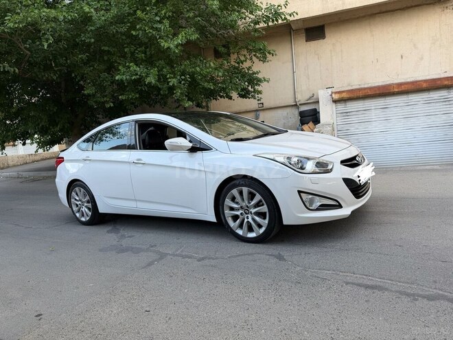 Hyundai i40-8