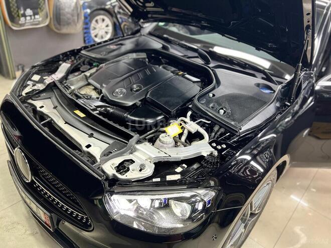 Mercedes E 300 e-10