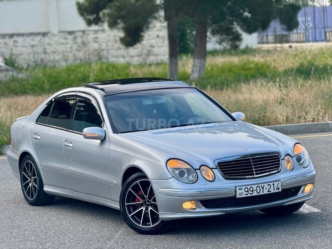 Mercedes E 320-5