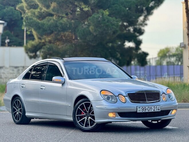 Mercedes E 320-4