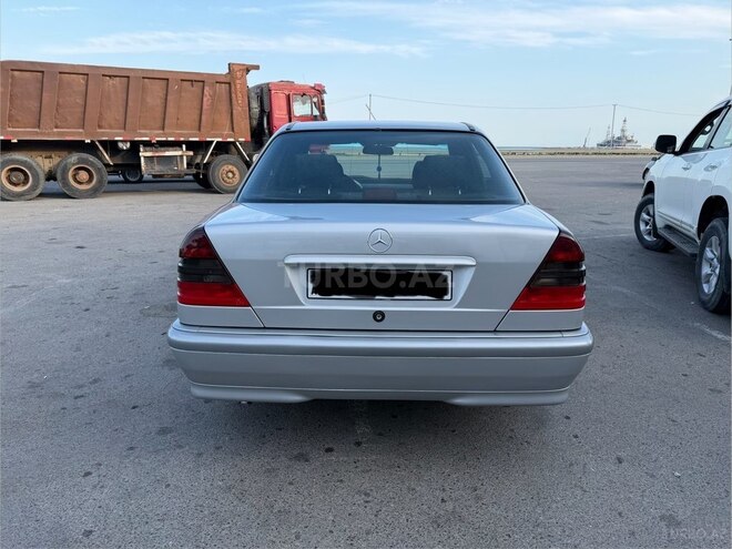 Mercedes C 180-5