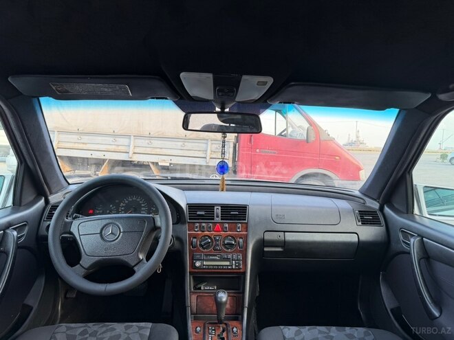 Mercedes C 180-13
