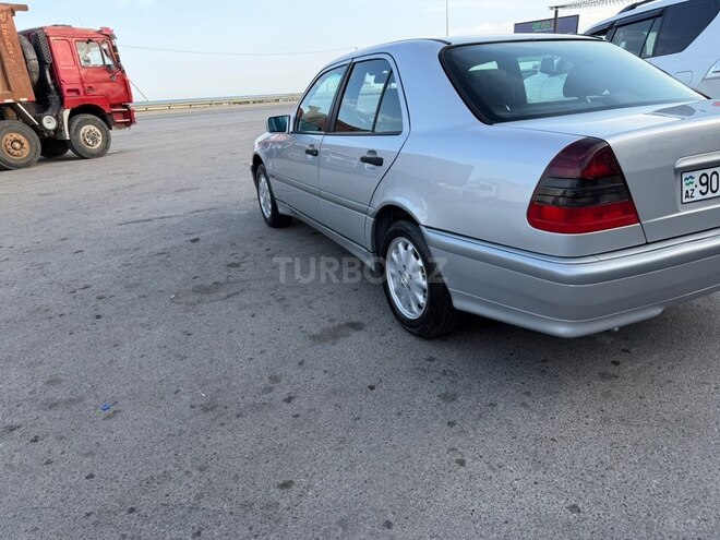 Mercedes C 180-4
