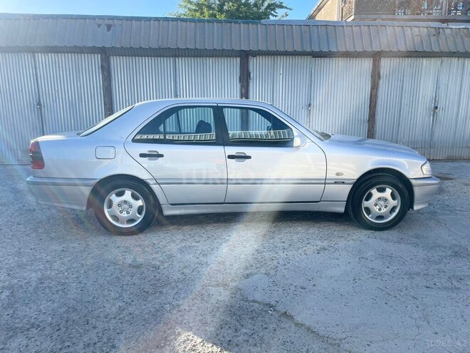 Mercedes C 220-8