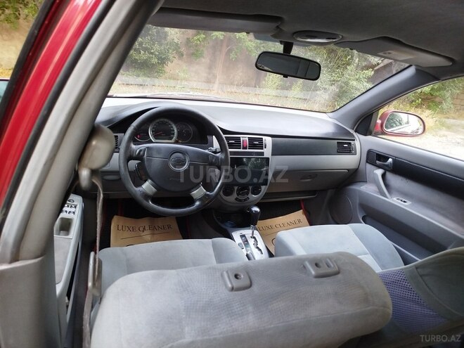 Chevrolet Lacetti-7