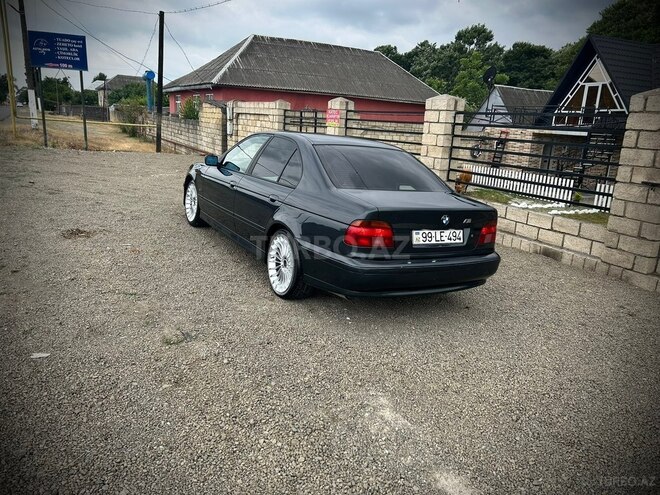 BMW 528-7