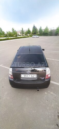 Toyota Prius-3