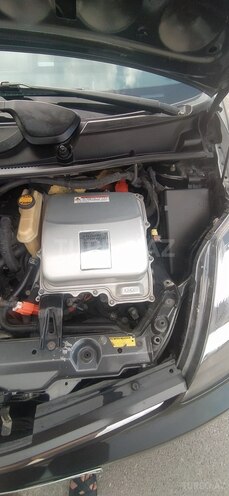 Toyota Prius-6