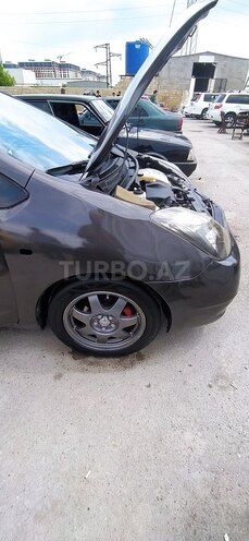 Toyota Prius-18