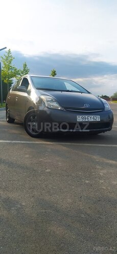 Toyota Prius-1