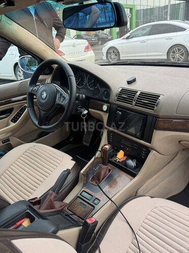 BMW 530-11