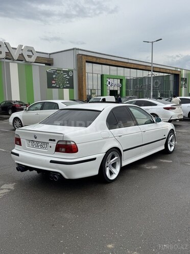 BMW 530-3