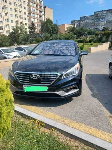 Hyundai Sonata-1