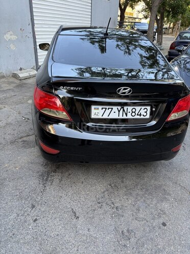 Hyundai Accent-5