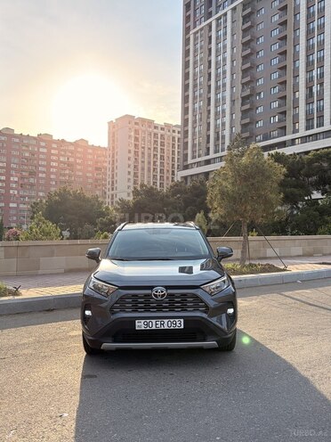Toyota RAV4-4