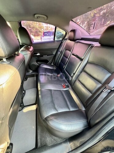 Chevrolet Cruze-10