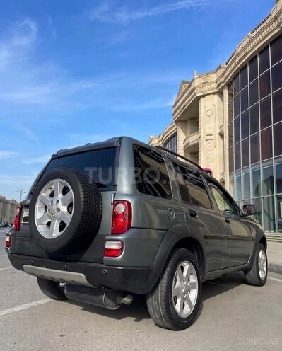 Land Rover Freelander-2