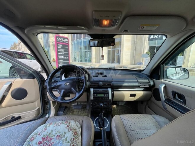 Land Rover Freelander-13