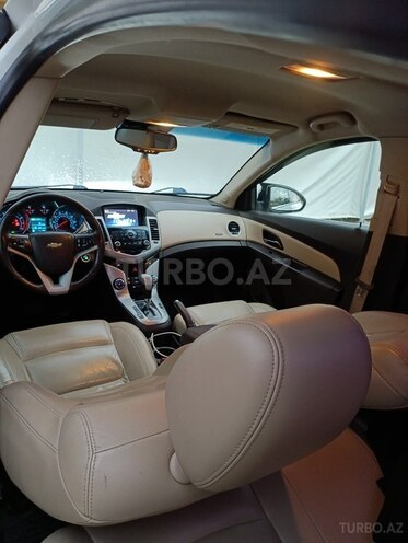 Chevrolet Cruze-9