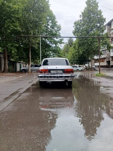 GAZ 31105 "Volga"-9