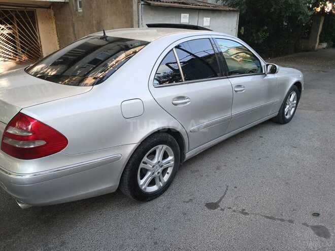 Mercedes E 320-6