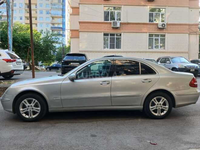 Mercedes E 320-5