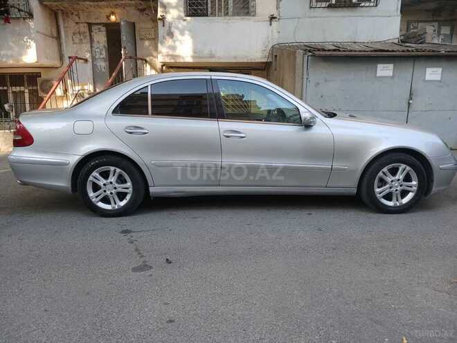 Mercedes E 320-4