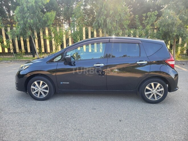 Nissan Note-4