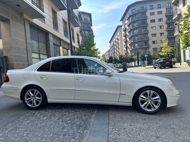Mercedes E 240-9