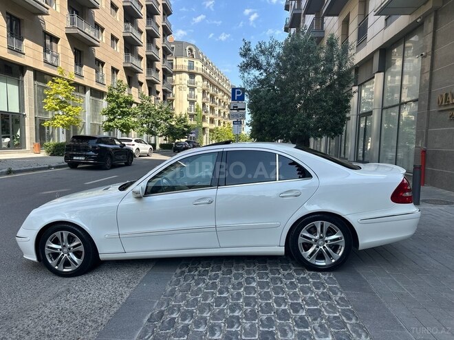 Mercedes E 240-8