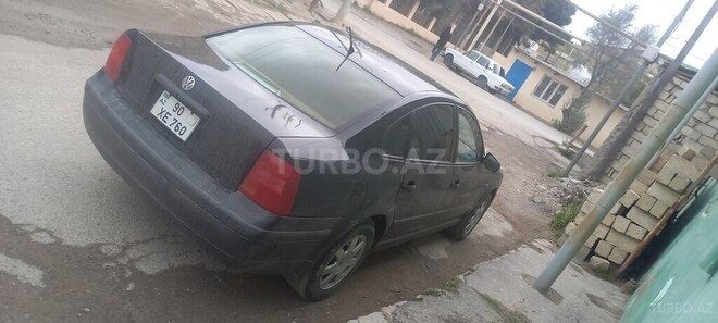Volkswagen Passat-3