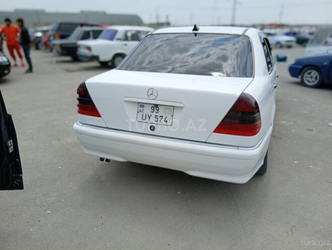 Mercedes C 220-2