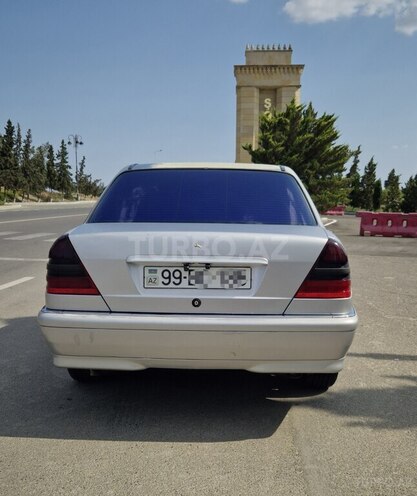 Mercedes C 180-2