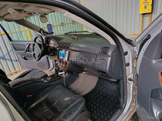 Mercedes ML 320-3