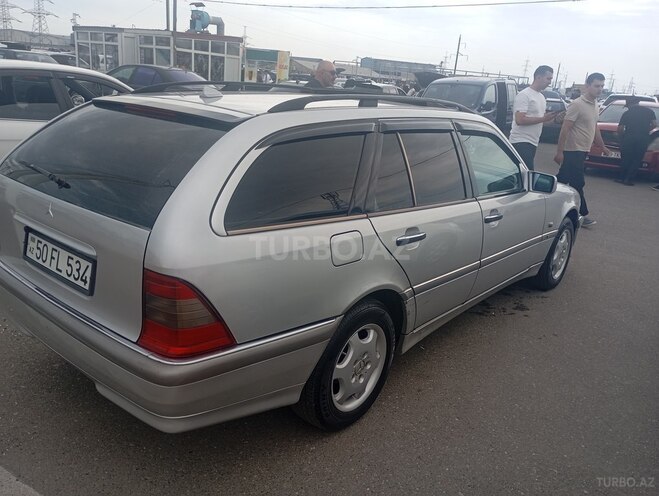 Mercedes C 200-7