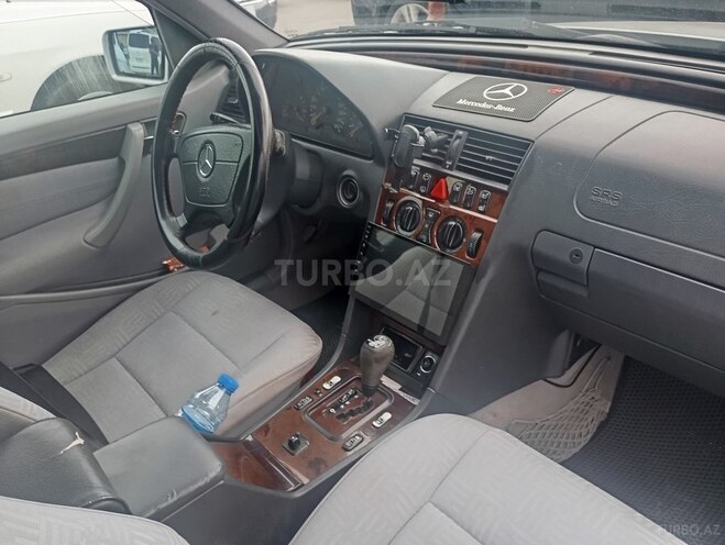 Mercedes C 200-9