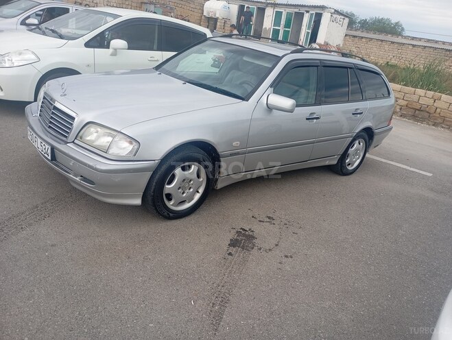 Mercedes C 200-3