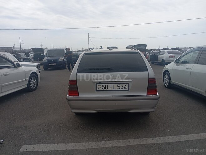 Mercedes C 200-2