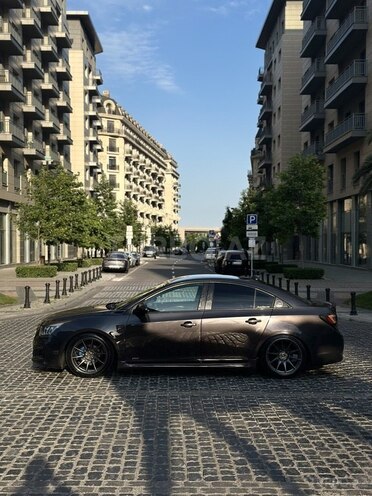 Chevrolet Cruze-8