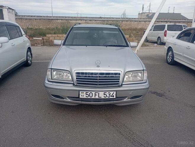 Mercedes C 200-1