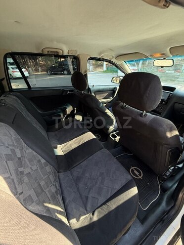 Opel Astra-9