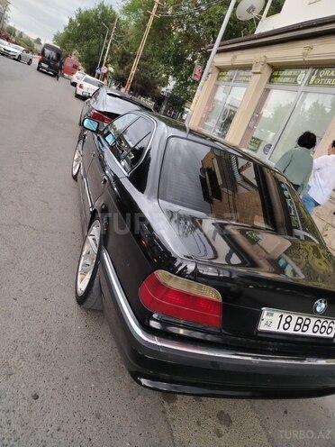 BMW 728-3
