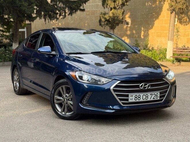 Hyundai Elantra-4