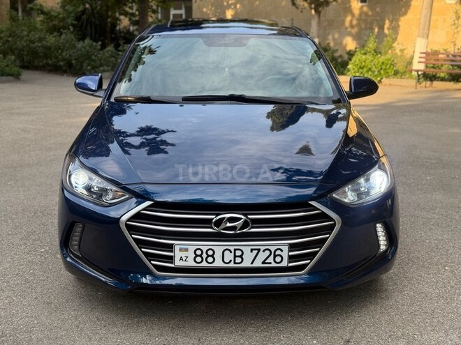 Hyundai Elantra-3