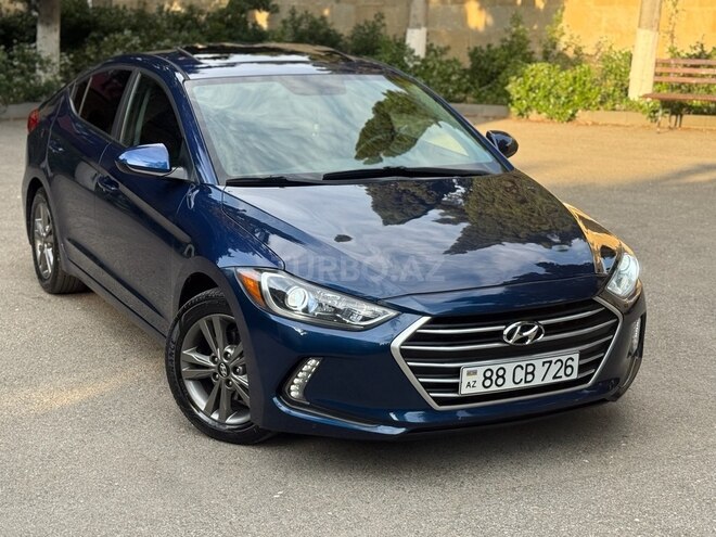 Hyundai Elantra-10