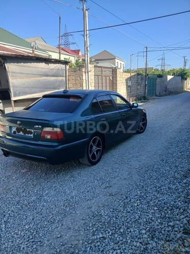 BMW 528-7