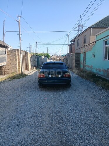 BMW 528-8