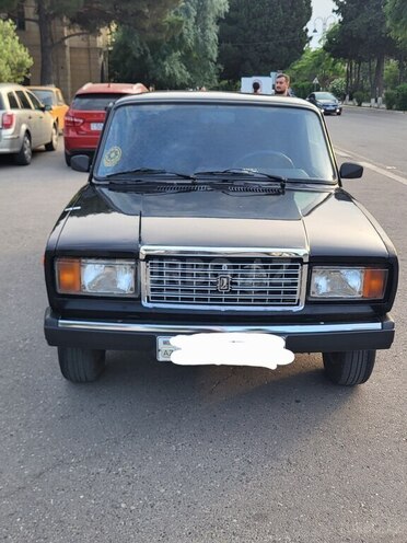 LADA (VAZ) 2107-1