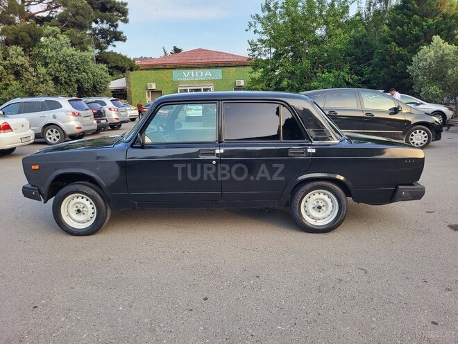 LADA (VAZ) 2107-4